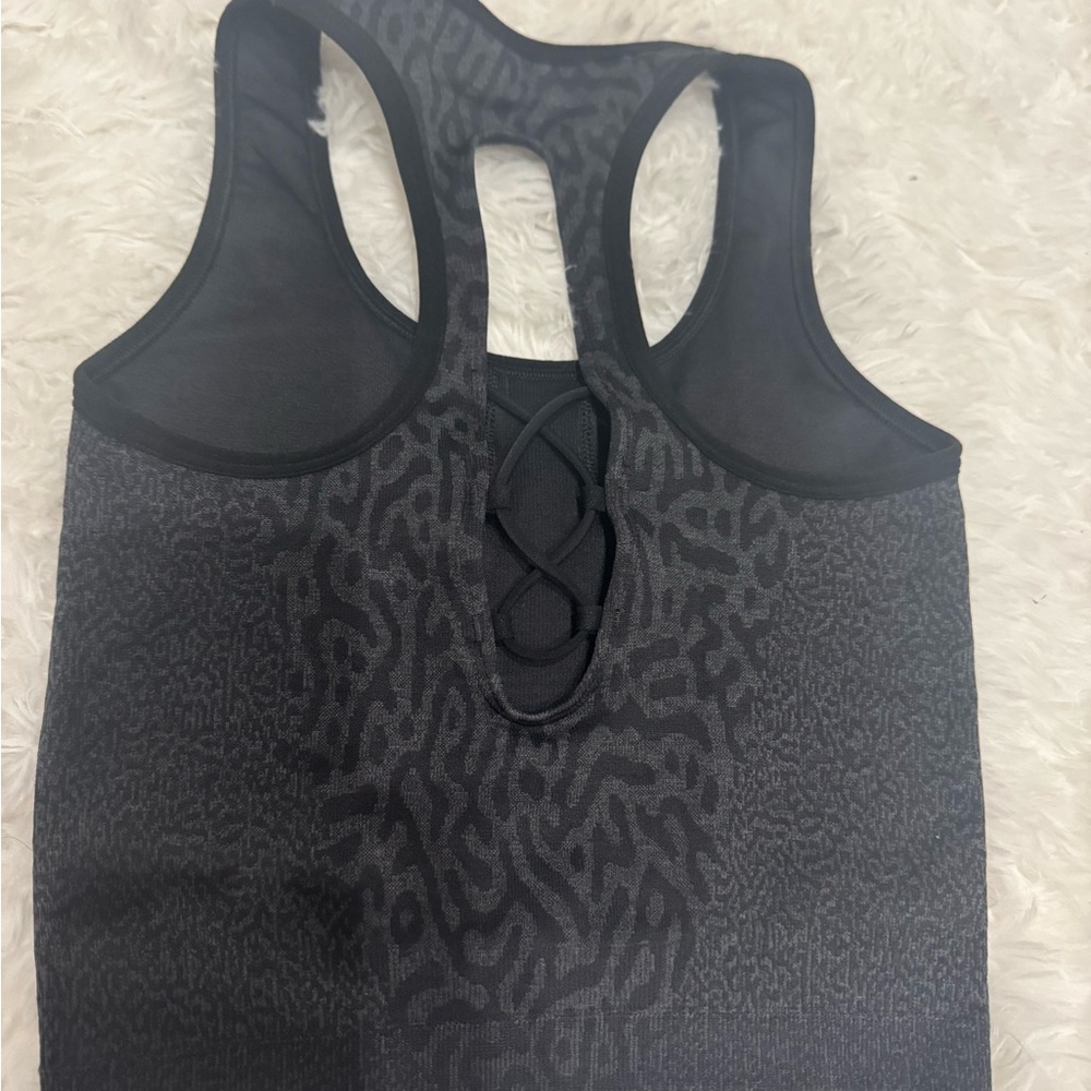 Gymshark ADAPT ANIMAL SEAMLESS CROP TANK
